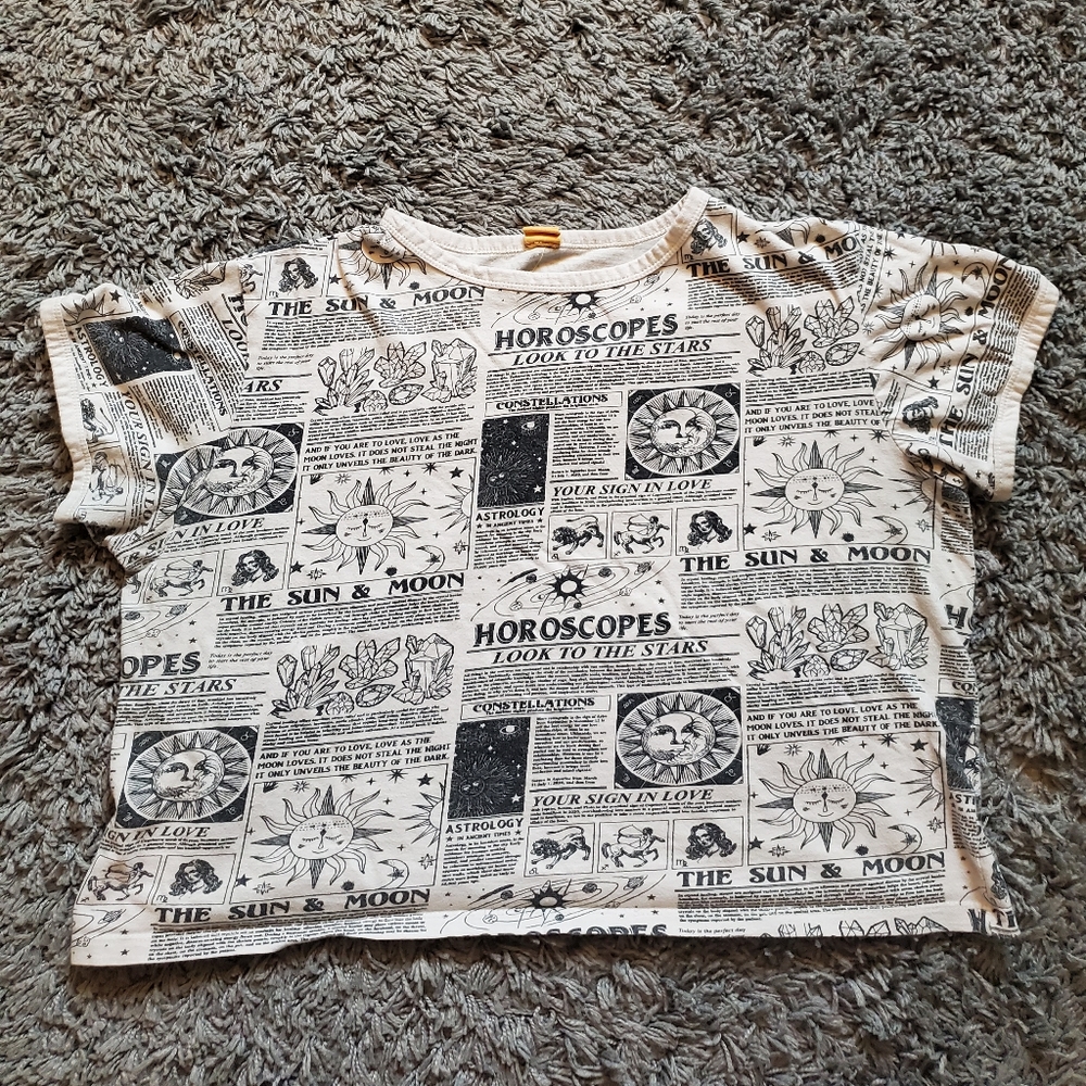Vibe N Horoscope Astrology Crop Top, size XL
